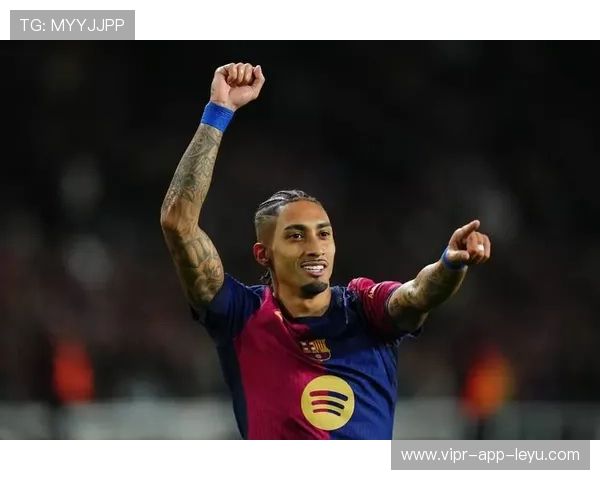 巴萨从中线启动反击,拉菲尼亚劲射完成绝杀 巴萨从中线启动反击,拉菲尼亚劲射完成绝杀